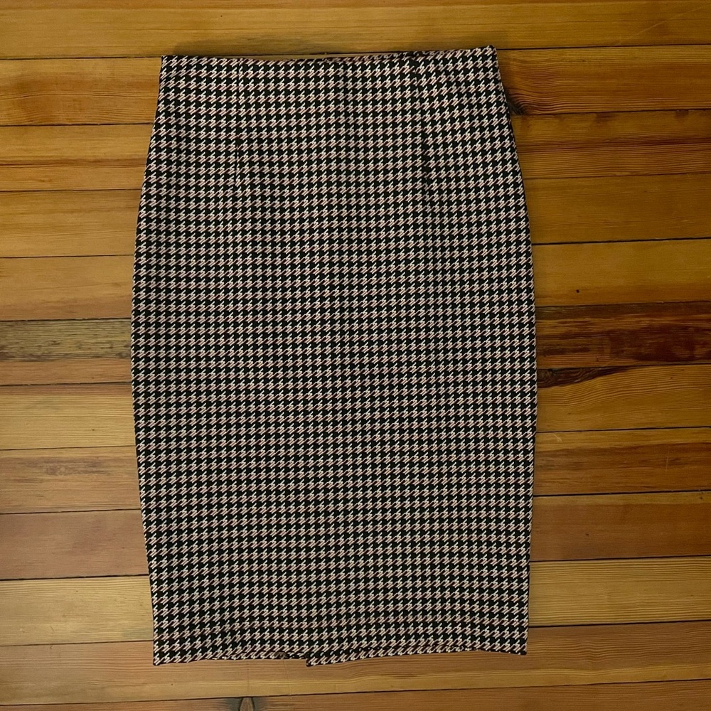 M&S Houndstooth pencil skirt